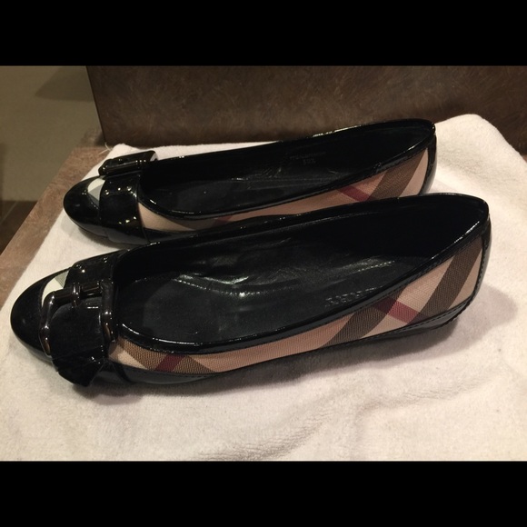 burberry chilcott patent loafer